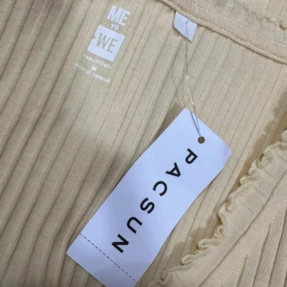 Me To We Pacsun Ribbed Button Front Yellow Crop Top Women’s Size M Stretch - Picture 3 of 6